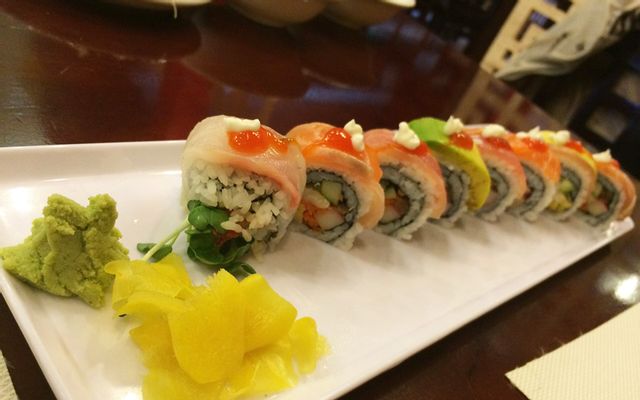 Nhà Hàng Sushi & Lẩu Nướng