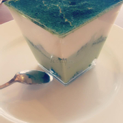 Bánh tiramisu trà xanh