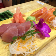 sashimi cá hồi - cá ngừ