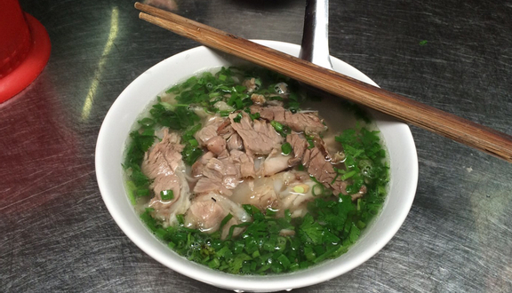 Tuyết - Quán Phở