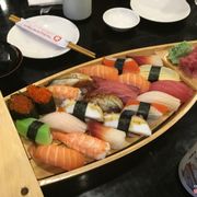 Combo sushi thập cẩm A
