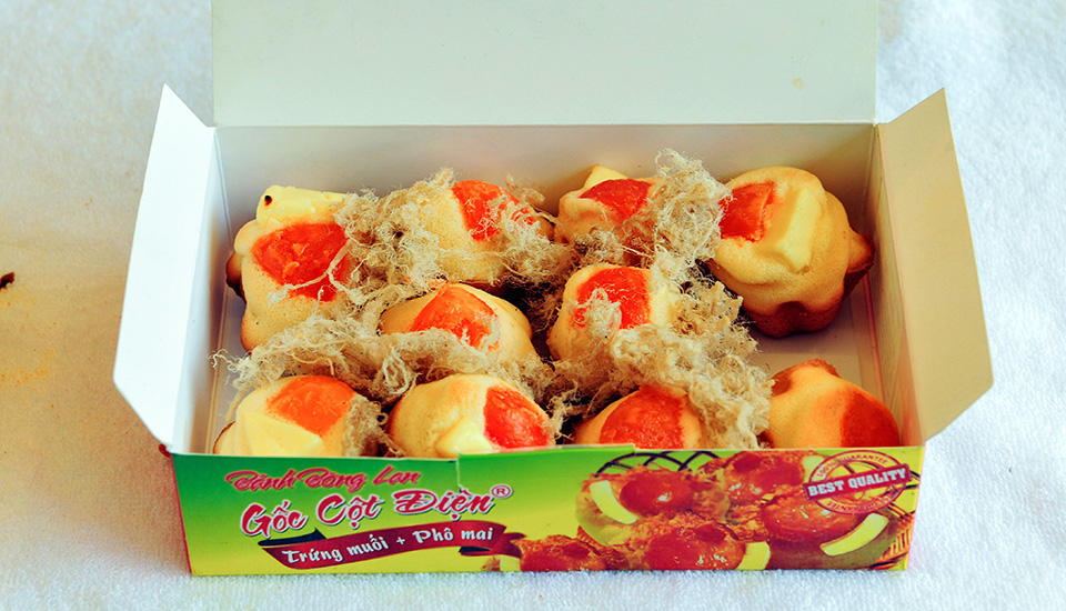 Bánh Kẹp Gốc Cột Điện - Bánh Bông Lan Trứng Muối ở Vũng Tàu | Foody.vn