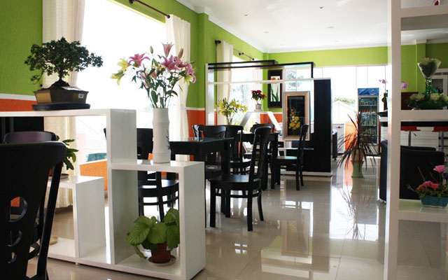 Rừng Hoa Cafeteria Cafe