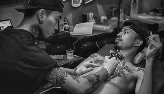 Hà Nội Electric Tattoo - một thương hiệu xăm hình nổi tiếng không chỉ ở Việt Nam mà còn trên toàn thế giới. Với những nghệ nhân tài hoa và thiết bị xăm hình hiện đại, Hà Nội Electric Tattoo sẽ mang đến cho bạn những hình xăm tuyệt đẹp và chất lượng nhất.