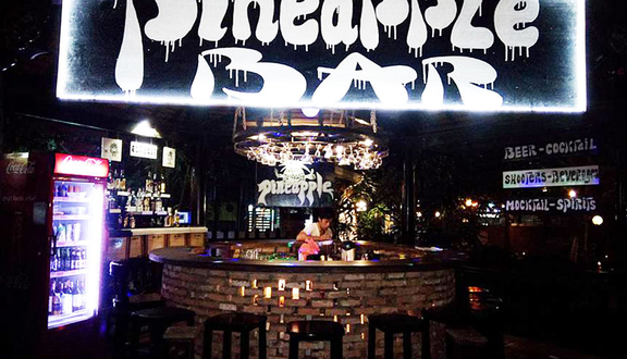 Pineapple Bar