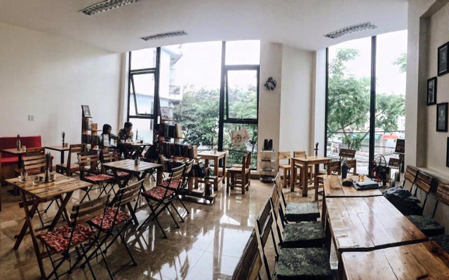 Reading Corner - Book & Cafe - Đinh Tiên Hoàng