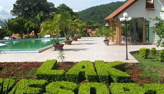 Lak Resort