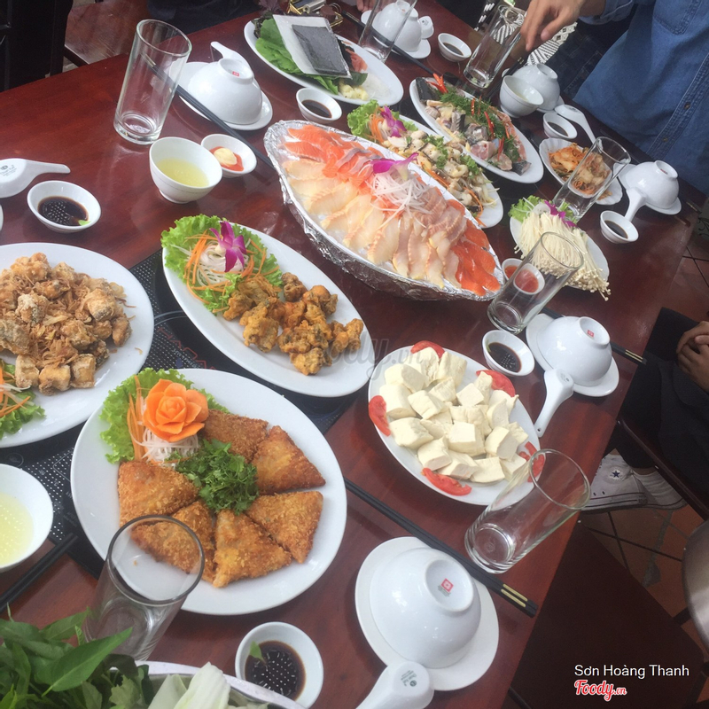 Sapa Fish Restaurant - Đặc Sản Cá Tầm & Cá Hồi Ở Quận Hoàn Kiếm, Hà Nội |  Foody.Vn