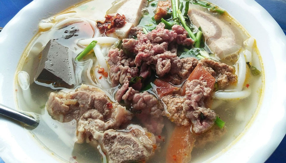 Cô Hoa - Bánh Canh, Bún & Nui