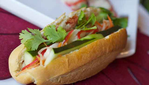 Anh Việt - Bánh Mì, Bánh Giò  - Vườn Lan
