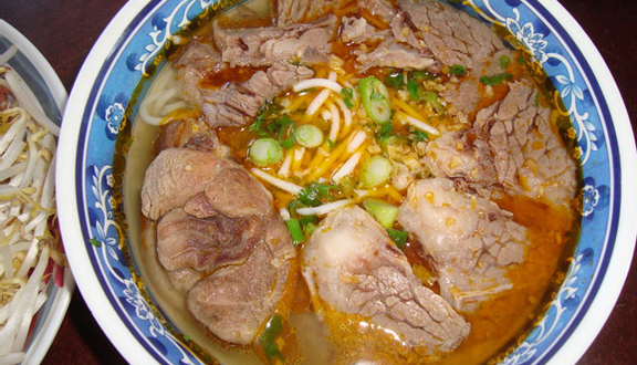 Bún Bò Huế - Phan Đình Phùng