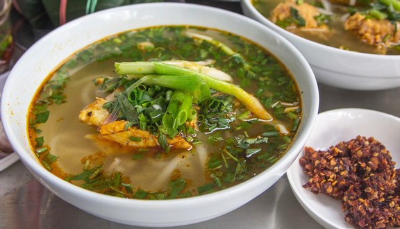 Bánh Canh Chả Cá Bà Lý