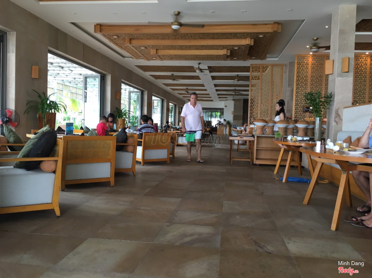 Sandals Restaurant - Mia Resort ở Khánh Hoà