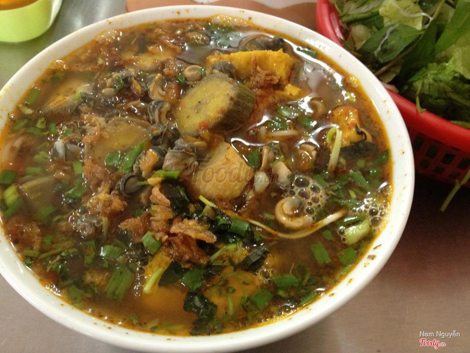 quan-bun-oc-ngon-o-ha-noi-21