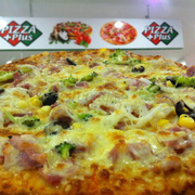 Pizza Plus chuyên ship hàng giao tận nhà. Tốc độ làm đồ và ship rất nhanh. Hotline: 0966951333