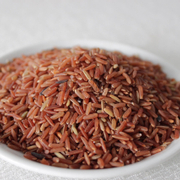 Gạo lứt đỏ
Gạo được trồng ở vùng dất sạch, không bón phân, phung thuốc hay chất bảo quản trong quá trình sản xuất, canh tác