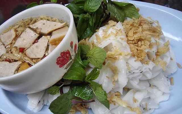 Bà Huyền - Bánh Cuốn Nóng Gia Truyền Ở Quận Cầu Giấy, Hà Nội | Foody.Vn