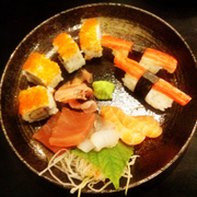 Sushi, sashimi và cơm cuộn