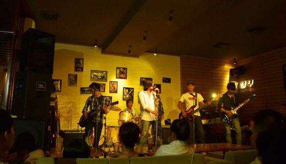 MBY Cafe - Cafe Nhạc Rock