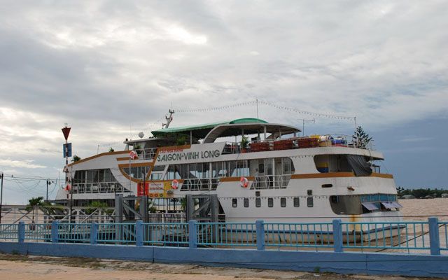 Tàu Nhà Hàng Saigon - Vĩnh Long