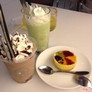 Choco Cookies and Matcha Ice Blended and A Tropical Fruit Cheesecake
