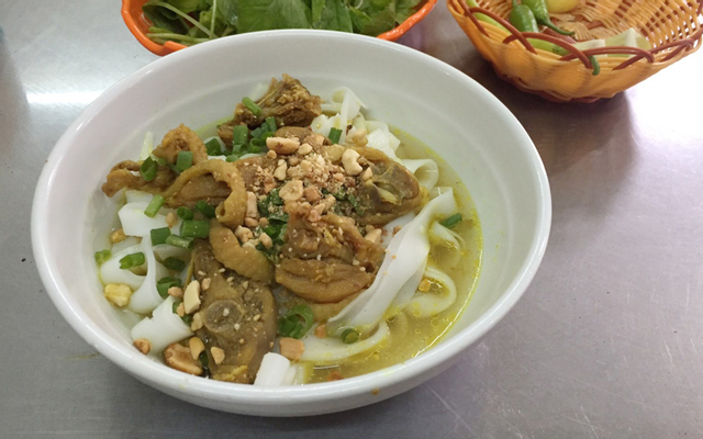 Xuân - Bún Bò Huế, Mì Quảng & Bánh Mì Bò Kho