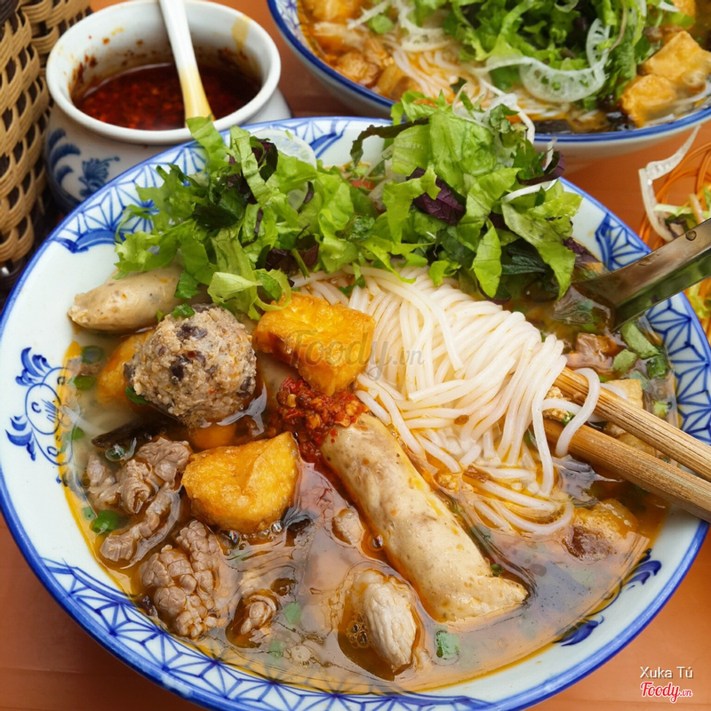 Bún riêu thập cẩm 40k