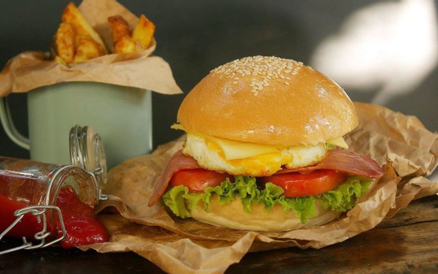 Burger Viet - Bánh Mì, Mỳ Ý & Gà Rán - Đường 30 Tháng 4