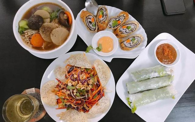 Veggie Saigon - Nhà Hàng Chay & Cafe - Trần Hưng Đạo 