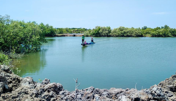 Hồ Câu Nước Mặn Chín Phước