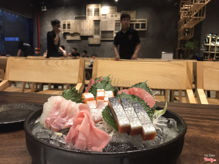 Mirai Izakaya - Sushi & Sake - Hoàng Đạo Thúy Ở Hà Nội