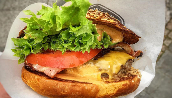 Lều Hamburger - Burger Shack In Hue