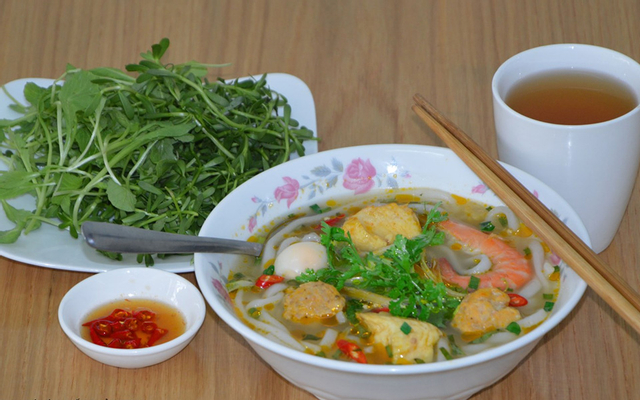 Bánh Canh Cá Lóc - Hiếu Quảng Trị - Tân Sơn Nhì