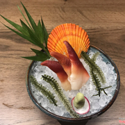 sò đỏ sashimi