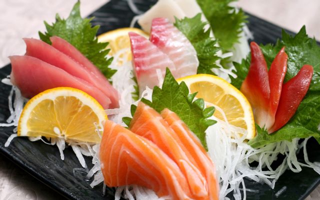 Sushi T&T - Cá Hồi Và Sashimi Ngon
