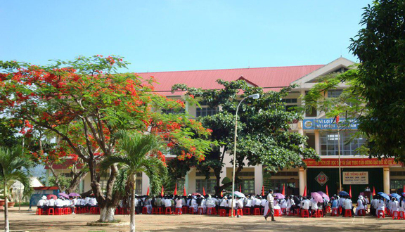 Trường THPT Yaly