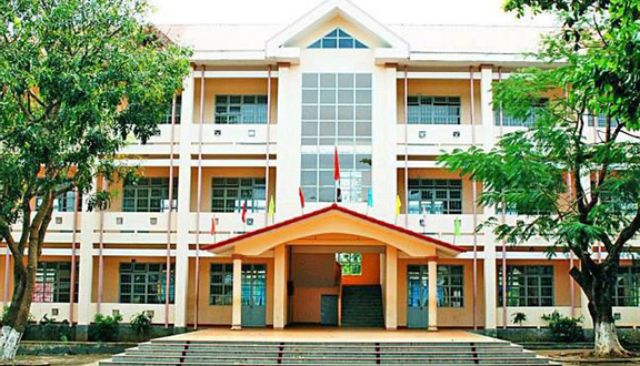 Trường THPT Lộc Phát