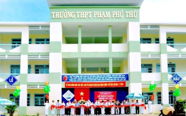 Trường THPT Phạm Phú Thứ