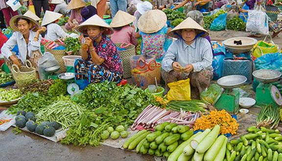 Chợ Phạm Văn Bạch