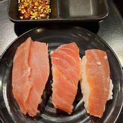 Sushi cá Ngừ