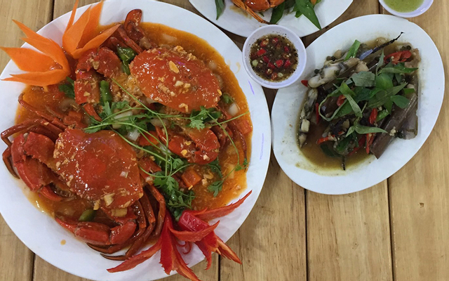 Hương Biển Restaurant