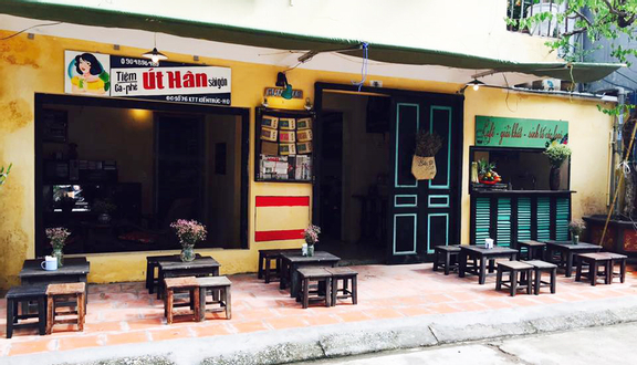 Tiệm Cà Phê Út Hân Sài Gòn