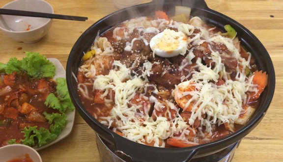 Muyng Kun House - Korean Food & Drinks