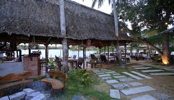River Front Restaurant - Ẩm Thực Việt