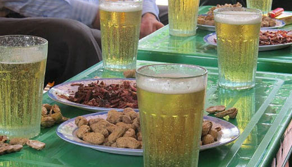 Bia Hơi Việt Pháp - Quán Thánh