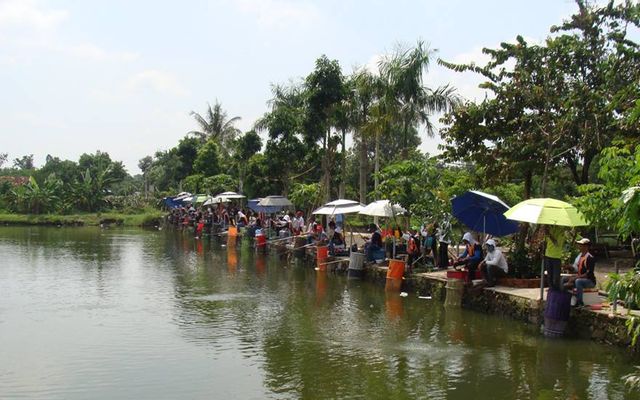 Thanh Long Quán - Hồ Câu Thể Thao