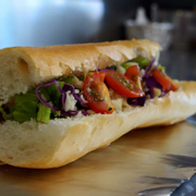 Bánh mì Cheesteak