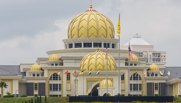 Istana Negara Jalan Duta - Cung Điện Hoàng Gia