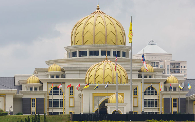 Istana Negara Jalan Duta - Cung Điện Hoàng Gia