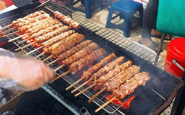 Thịt Xiên Nướng - Dương Quảng Hàm